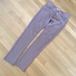 Women’s pants by oboe